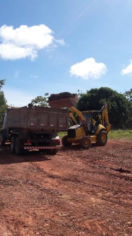 Retroescavadeira - Foto 4