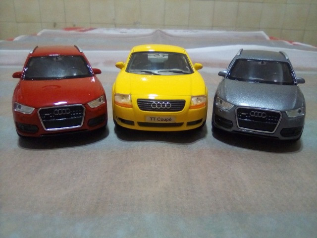 3 Carrinhos/Carro miniatura Audi