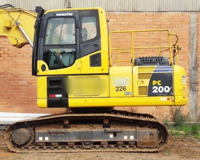 Escavadeira pc200 kamatsu - Foto 2