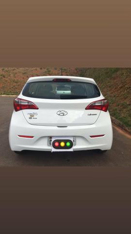 Vendo HB 20 1.6 Comfort Plus 2014
