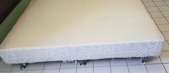Base de cama casal tamanho padrão - Foto 3