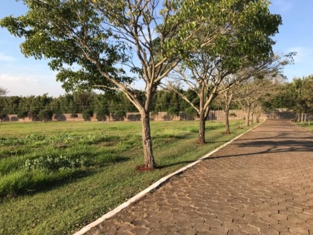 Terreno de Esquina - condomínio Estância Bom Tempo