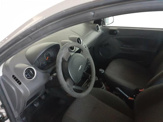 Fiesta sedan 2006 - Foto 6