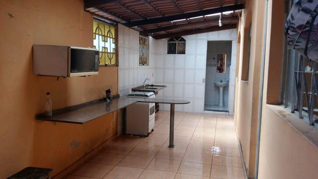 Alugo um barracão com 3 quartos - Foto 4