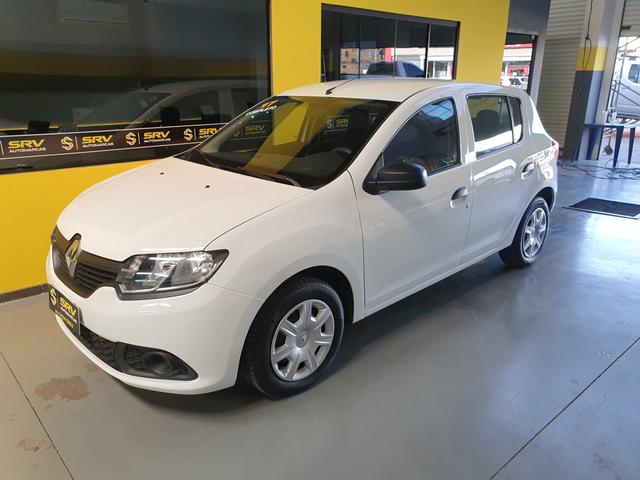 Sandero autntic 1.0 3cc Novo carro revisao no manual - Foto 3
