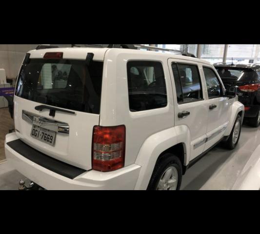 Jeep Cherokee - Foto 4