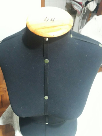 Manequim costura busto 44 preto