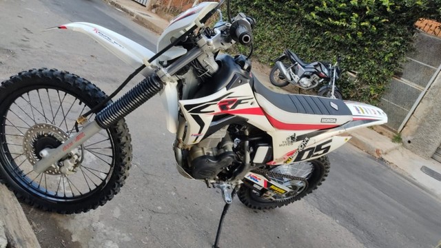 MOTO CRF 230