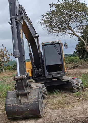 Escavadeira Hidráulica Volvo Ec140dl- Leia o Anúncio 