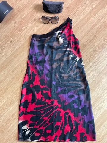 Vestidos curto um ombro só - P - Foto 3