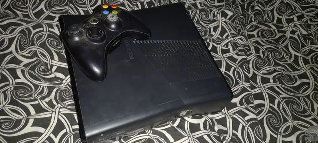 Leilão de VIDEOGAME XBOX 360 + 22 JOGOS + 5 CONTROLES + KINECT - ITENS  PODEM APRESENTAR AVARIAS E/OU FALTA DE PEÇAS. VEJA ABAIXO A DESCRIÇÃO  DETALHADA