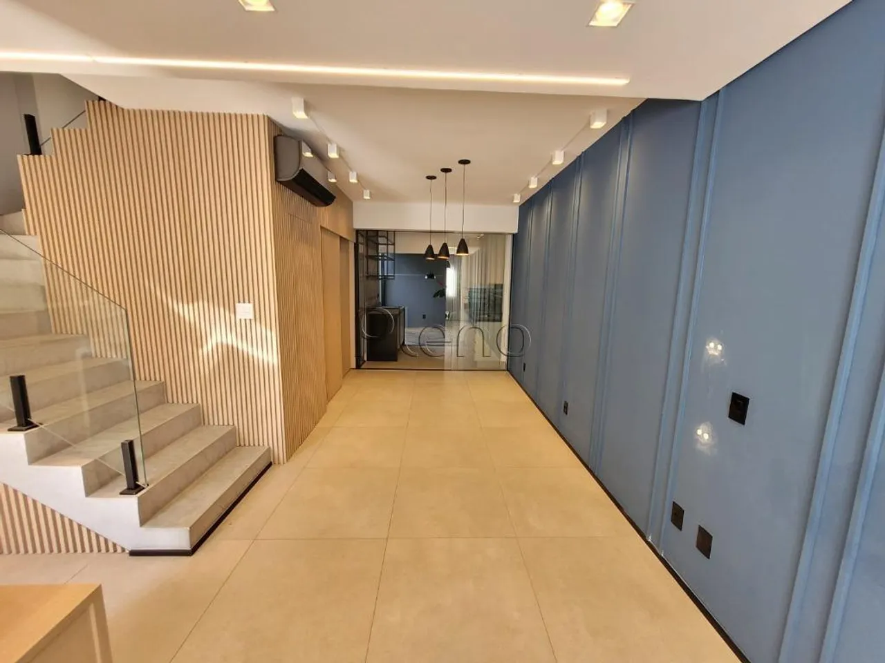 Sobrado à venda em Campinas, Parque Rural Fazenda Santa Cândida, com 3 suítes, com 103 m²