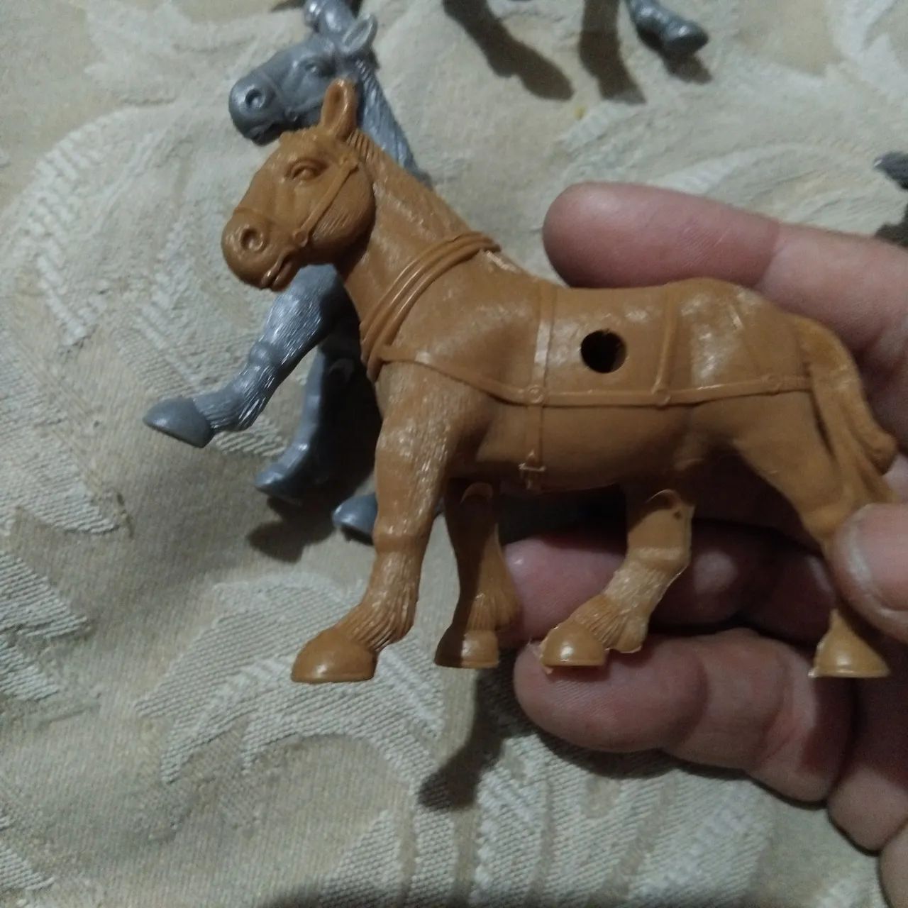 Quatro miniaturas cavalos carruagem forte apache - Foto 2