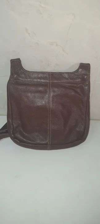 Bolsa tipo carteiro em couro  - Foto 2