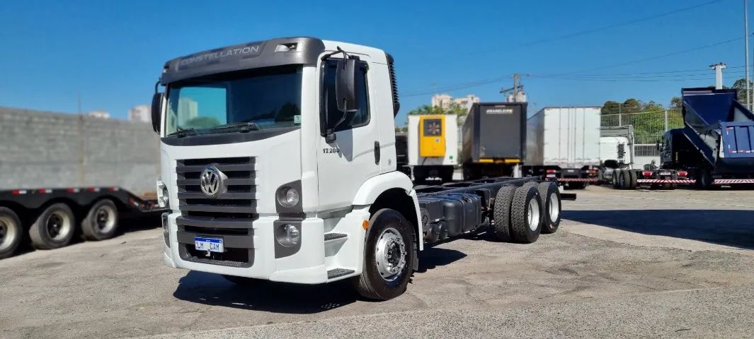 Vw 17280 6x2 / 24280 Baixo Km Entre Eixo 4,80 Ano 2019 - Foto 3