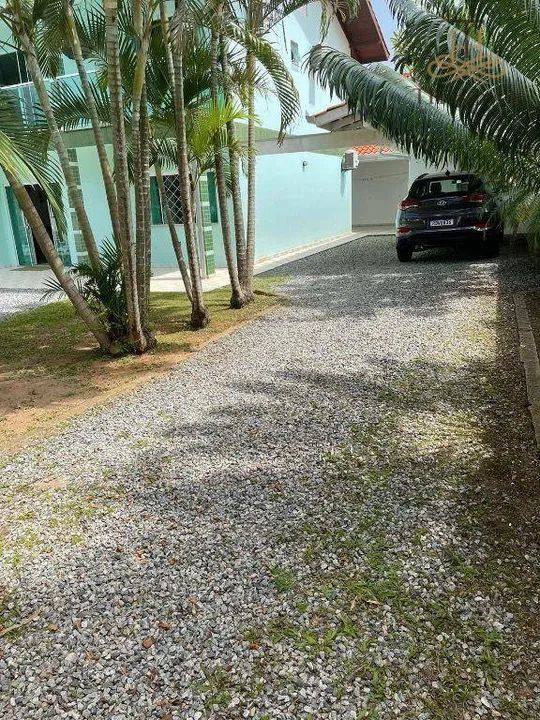 Casa com 6 dormitórios à venda, 400 m² por R$ 6.000.000,00 - Praia do Estaleiro - Balneári - Foto 2