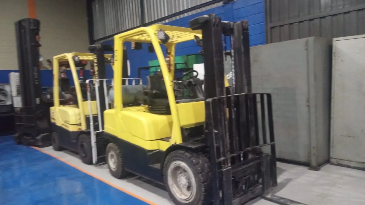 Empilhadeira Hyster H155XL 7,5t rodando - Foto 4