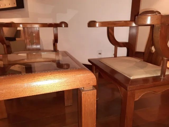 Combo 2 poltronas e 1 mesa lateral de sofá 100% mogno natural - Foto 5