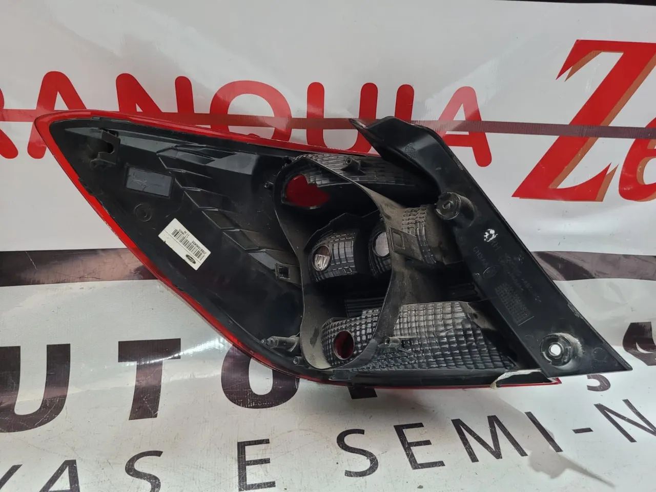 Lanterna traseira direita Ford Ka 2019/ Hatch Ré branca - Foto 3