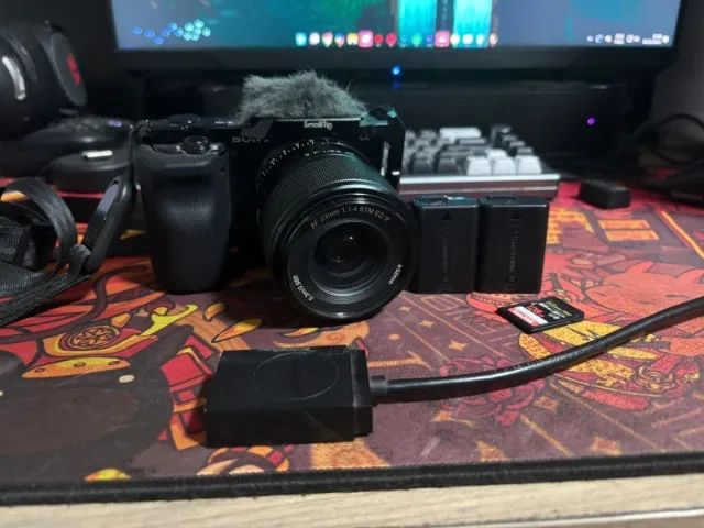 Sony ZV E10 + Lente Viltrox AF 23 f1.4 E + Smallrig + Cartão 128GB Sandisk Extreme Pro - Foto 4