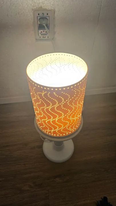 Abajur/ luminária de PVC 