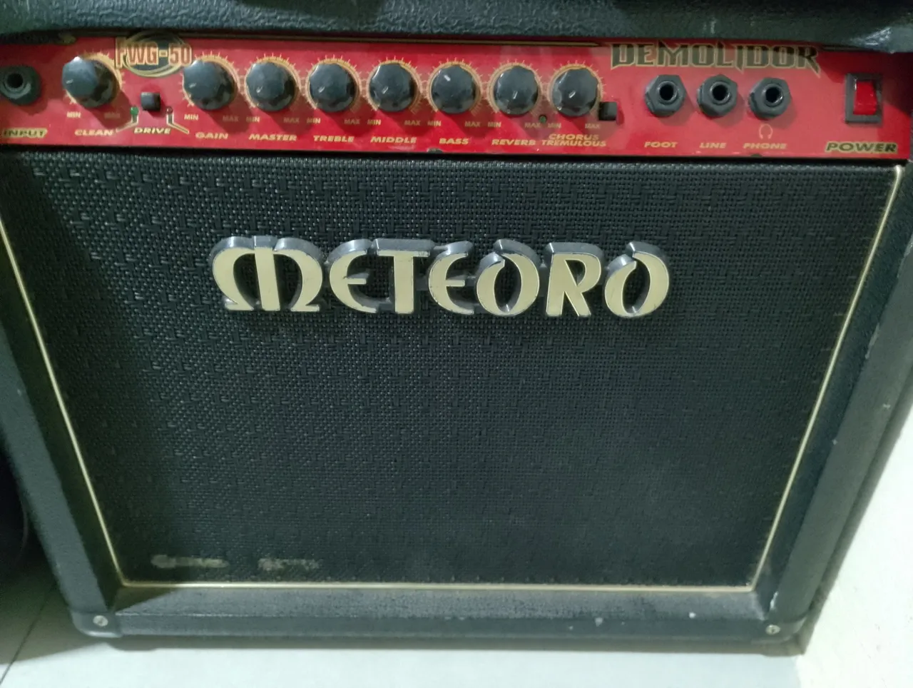 Amplificador Meteoro Demolidor RWG-50