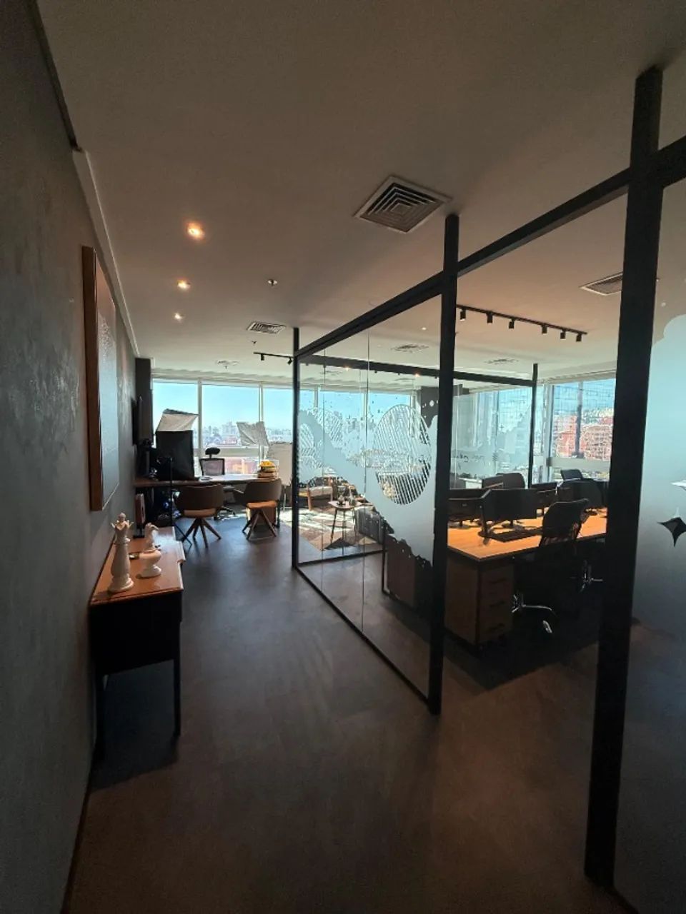 Sala Comercial Mobiliada  + Repasse de Aluguel - Iguatemi Corporate POA