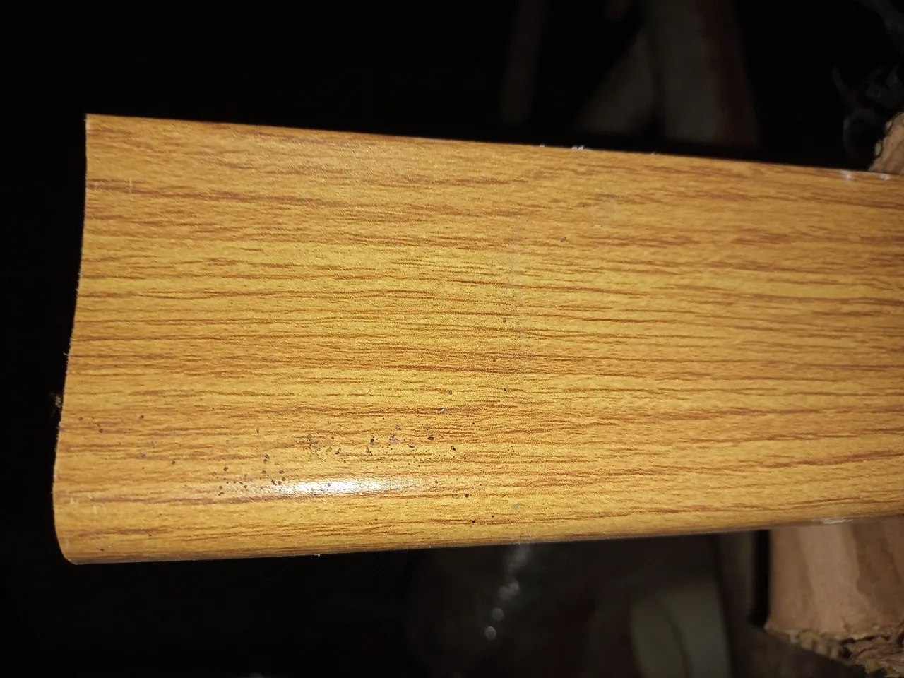Rodapé Laminado Amadeirado - Belo Acabamento
