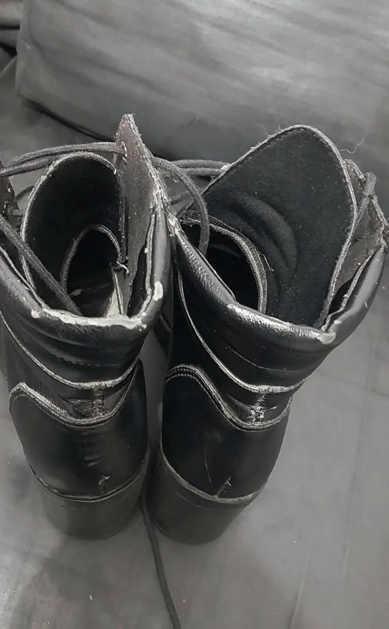 Botas Femininas Tratoradas Cano Curto - Preto - Foto 6