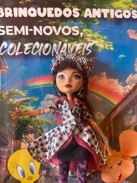 Boneca Ever After High Cerise Hood Filha Da Chapeuzinho Vermelho - Foto 2