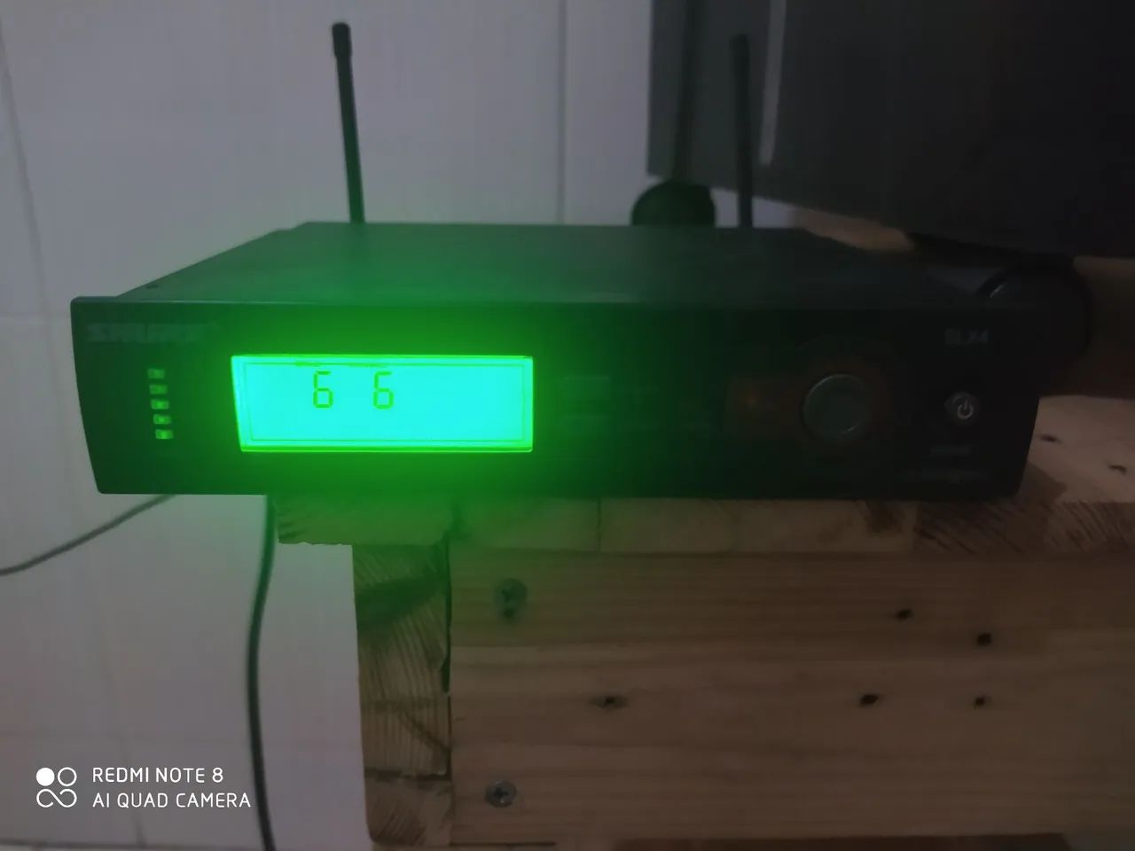 Sistema de Microfone Sem Fio - SHURE