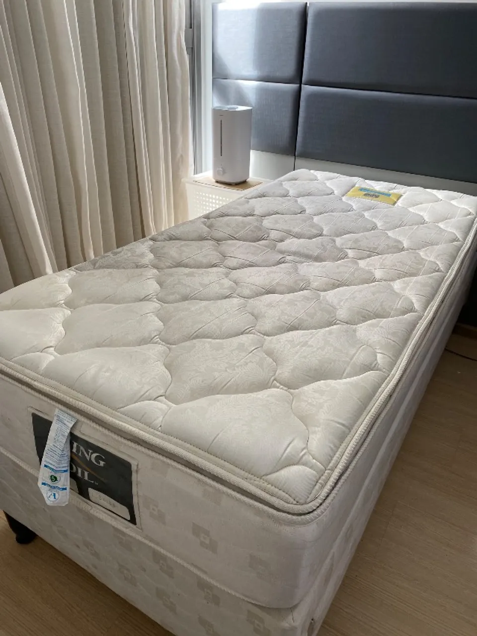 Cama de solteiro King Koil-88x188