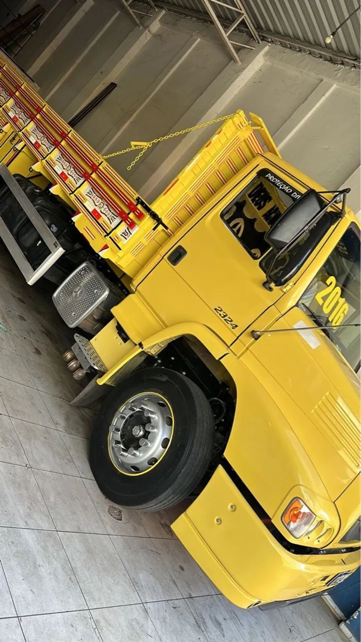 Atron 2324 ano 2016 pintura original de fábrica  - Foto 4