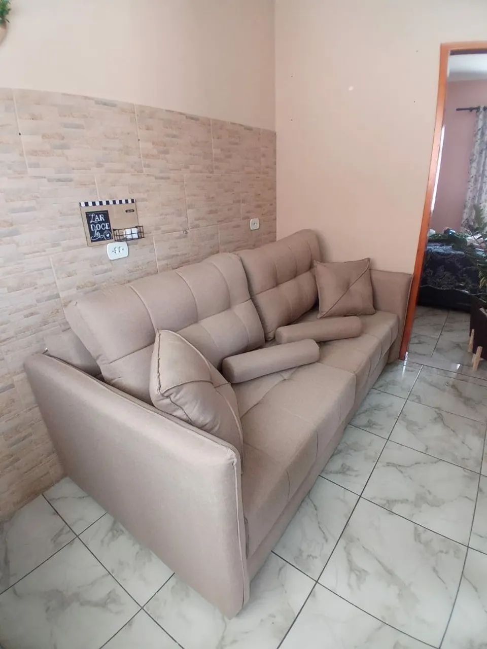 Conserto de sofás, poltronas e móveis em geral 