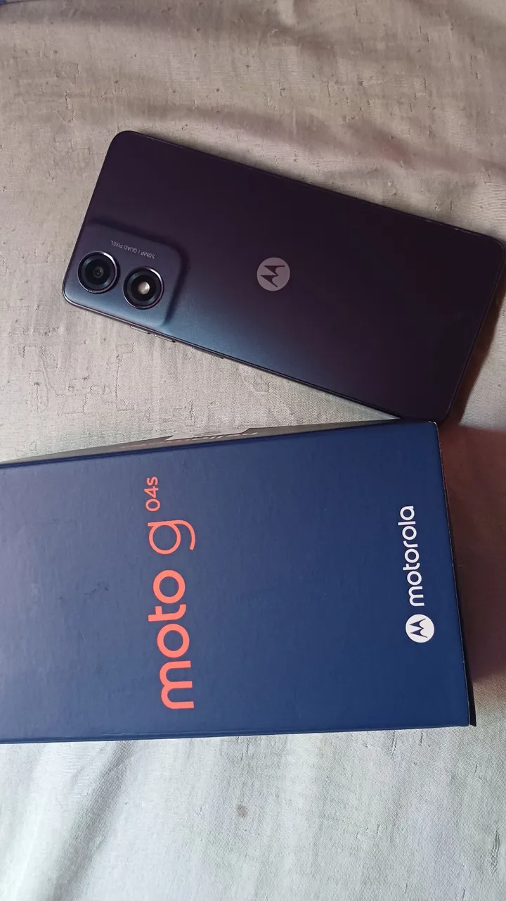 Celular novo na caixa