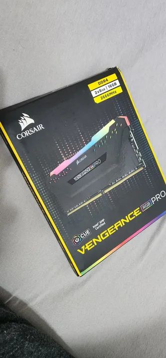 Memória RAM Corsair Vengeance RGB PRO 16GB DDR4 2666MHz - Foto 2