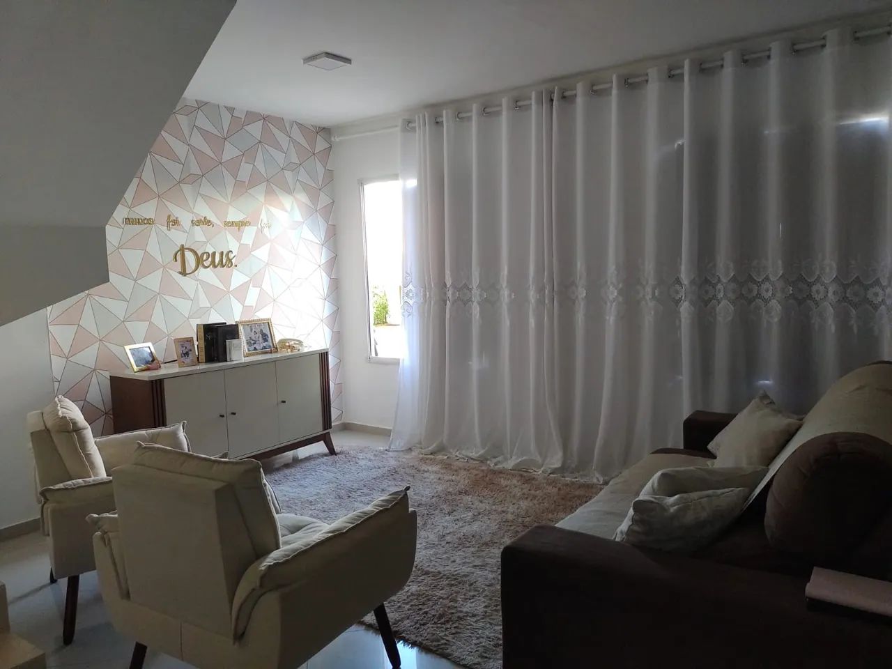 AD - CASA EM CONDOMINIO PRAIA  3 QUARTOS,  COM INFRAESTRUTURA COMPLETA PARA LOCAÇÃO, NO BA