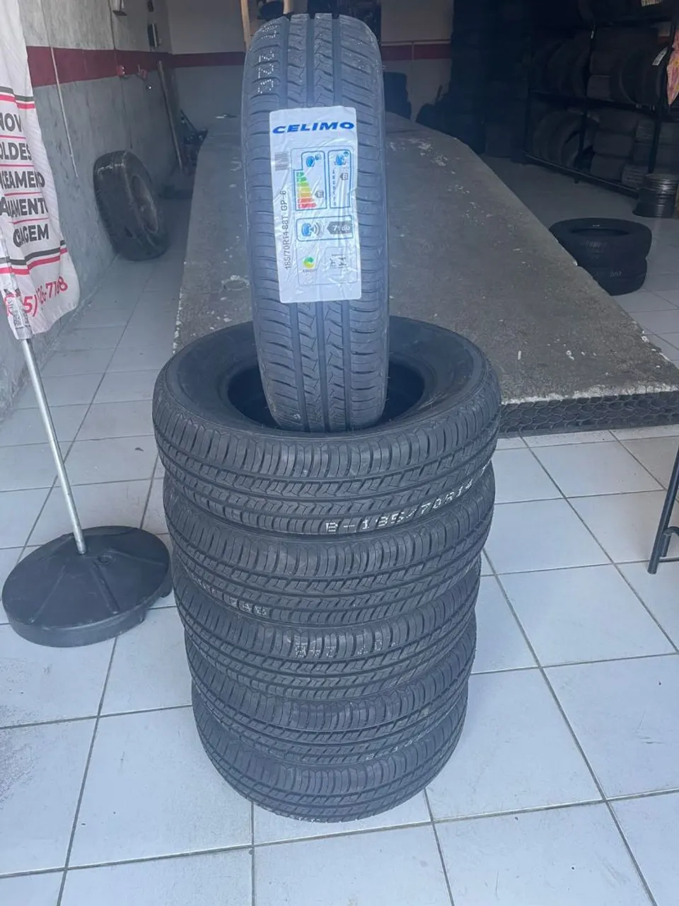 Pneus Aro 14 - 185/70R14 NOVO