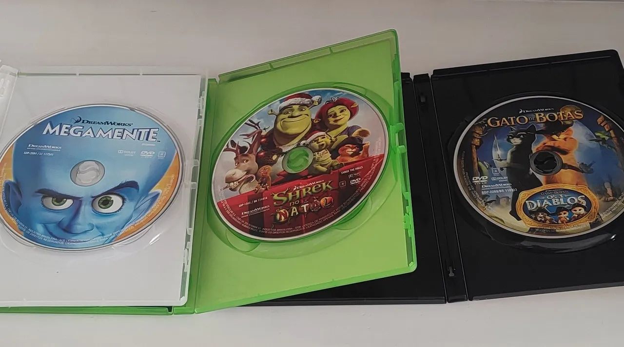 Coleção de DVDs DreamWorks: Shrek no Natal, Megamente e Gato de Botas - Foto 5