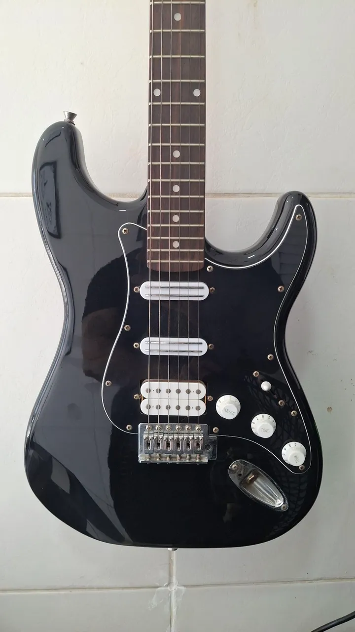 Guitarra Elétrica Preta