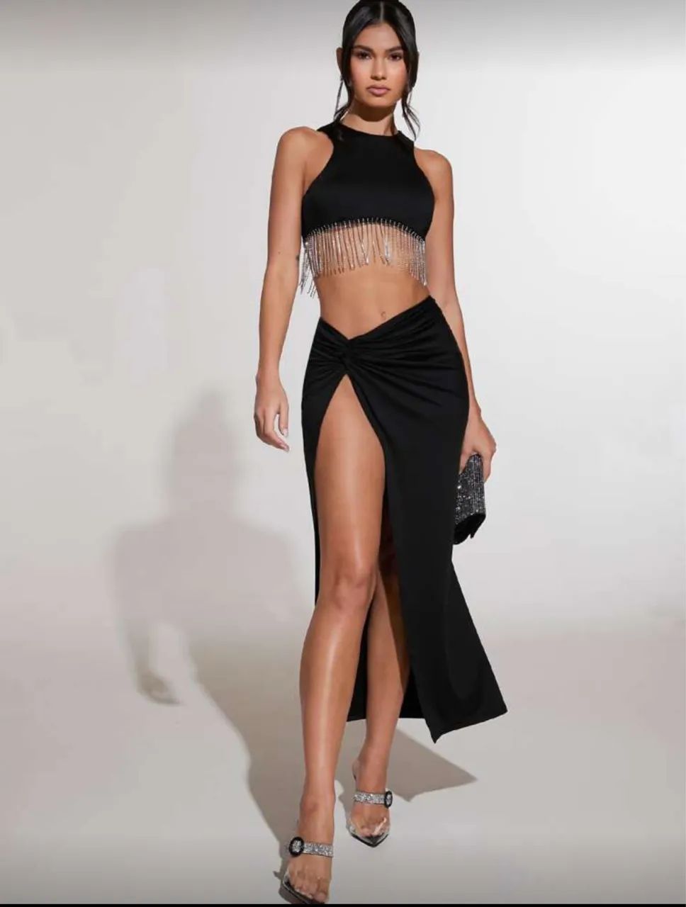conjunto de cropped e saia strass - Foto 5