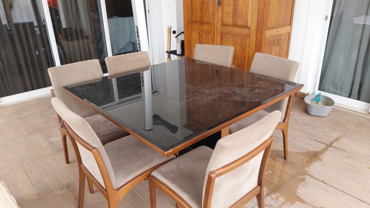 Mesa com 6 lugares (cadeiras inclusas) - Foto 2