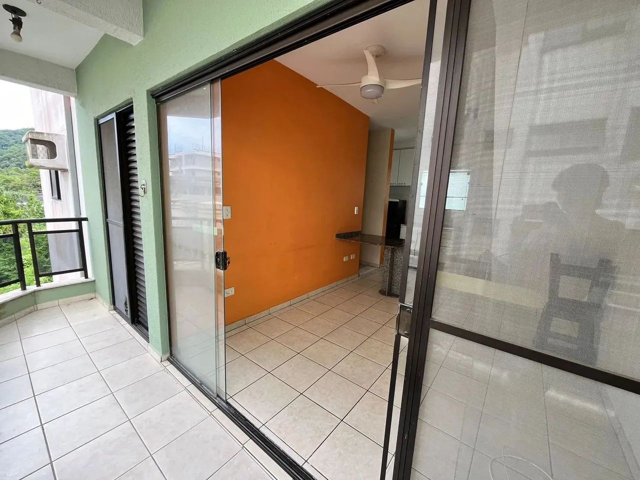 Apartamento (Padrão), com 3 quartos e 3 banheiros à Venda, 120 m² em Ubatuba/SP - Foto 4