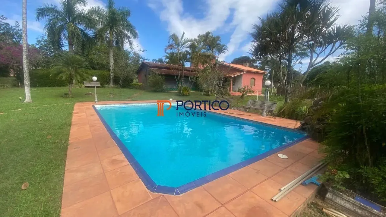 Chácara 6mil m² - 7 dormitórios (5 Suítes) - Sarapuí (SP)