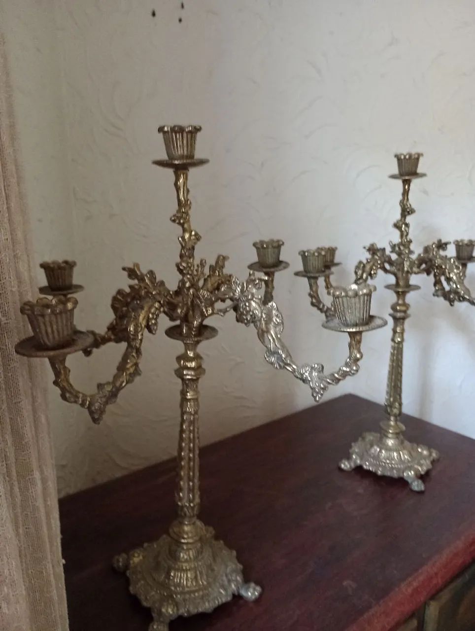 Par de candelabros antigos