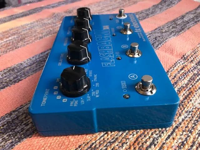 Pedal Delay & Looper Flashback X4 TC.Eletrônic parcelo no Olxpay/ML,avalio troca"NÃO rola  - Foto 3