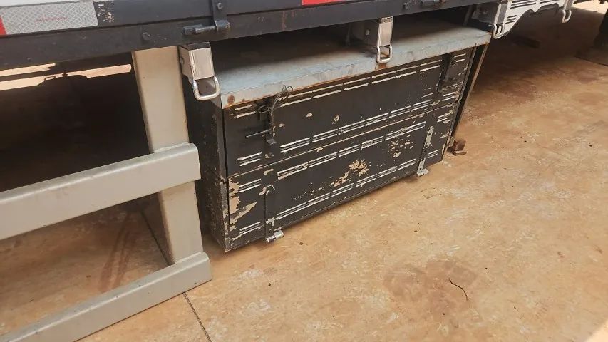 Carroceria Carga Seca 8.500mm X 2.600mm - OPORTUNIDADE - Foto 6