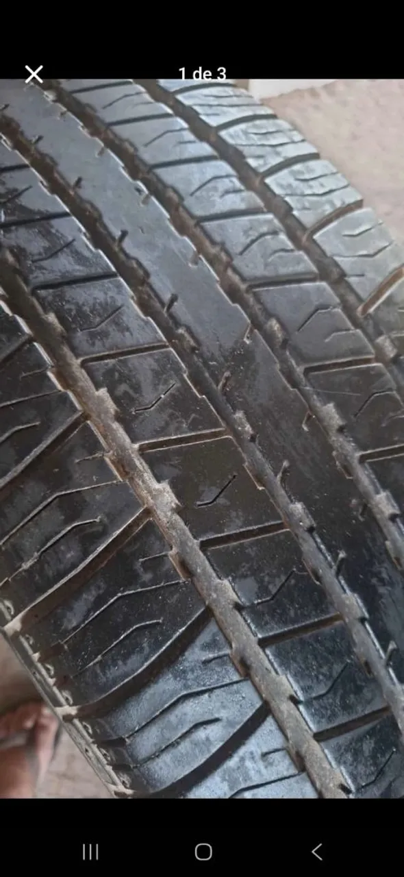 Pneu para caminhonete Modelo 265/70/17 praticamente novo