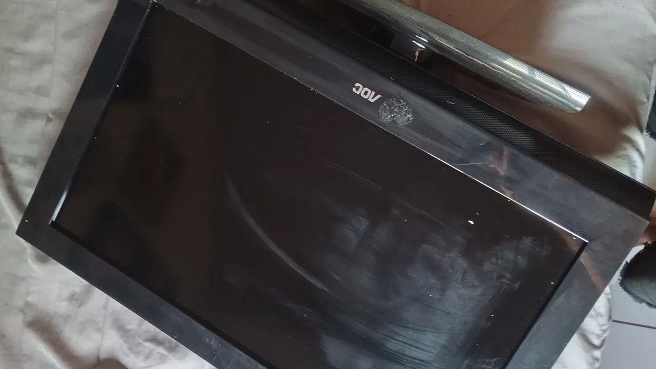 TV AOC 26 POLEGADAS RETIRAR PEÇAS  - Foto 3