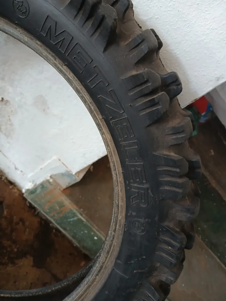 Pneu metzeler